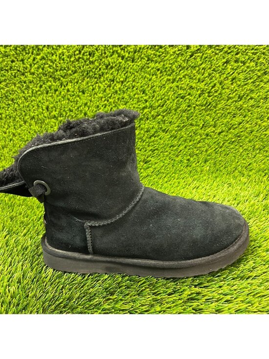 UGG Shoes - Ugg Mini Bailey Bow Womens Size 8 Black Clasic Outdoor Winter Fur Suede Boots